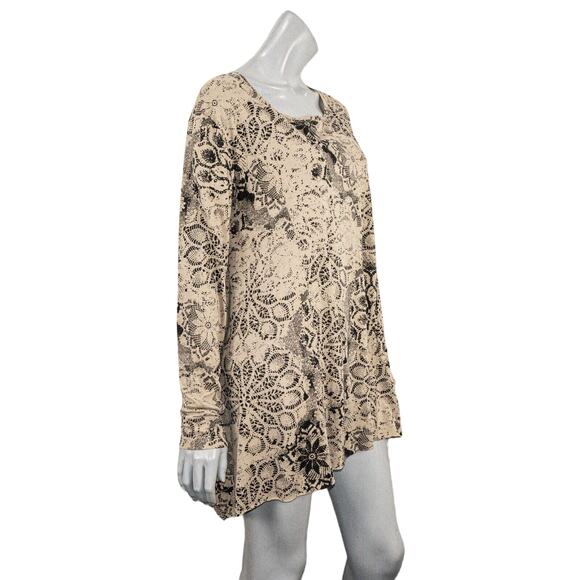 Peruvian Connection Crew Pullover Tunic Blouse in Floral Print Size Medium - Picture 4 of 8